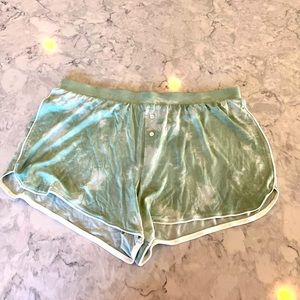 Green & white tie dye pj shorts from Stars Above size Large